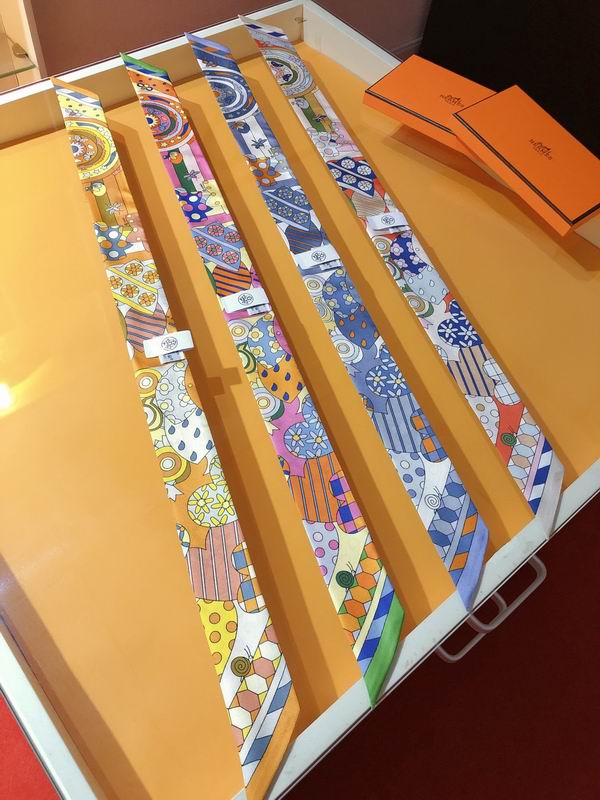 Hermes silk ribbon 5X86cm E0509174